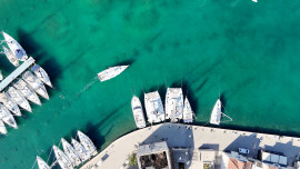 kniha Jachting v bouřích