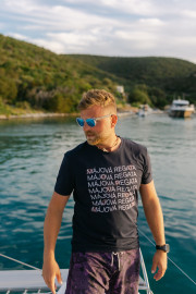 kniha Jachting v bouřích