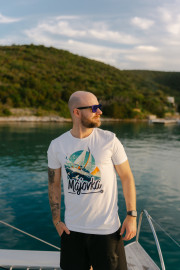 kniha Jachting v bouřích