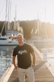 kniha Jachting v bouřích